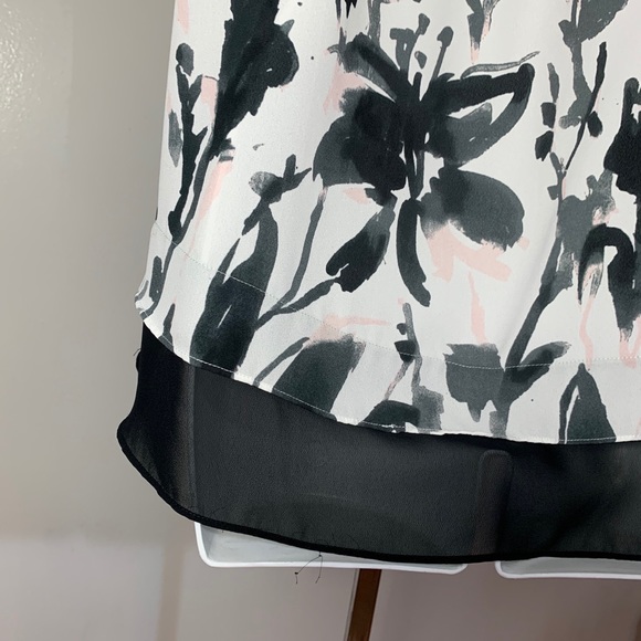 INC Sleeveless Top ๐ฅณHost Pick๐๐๐ค๐ป๐ด๐น - Picture 3 of 6